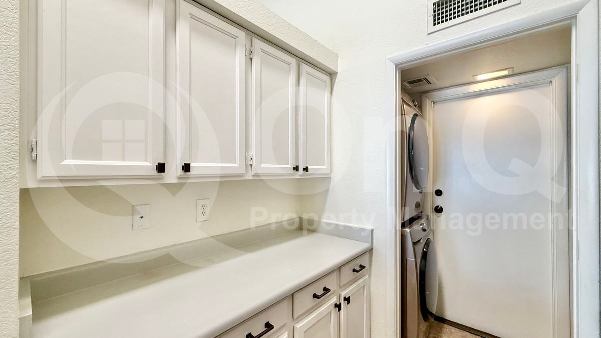 9121 N 68th Ave - Photo 6 of 17