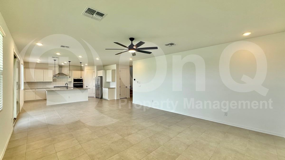 24172 W Raymond St - Photo 6 of 26