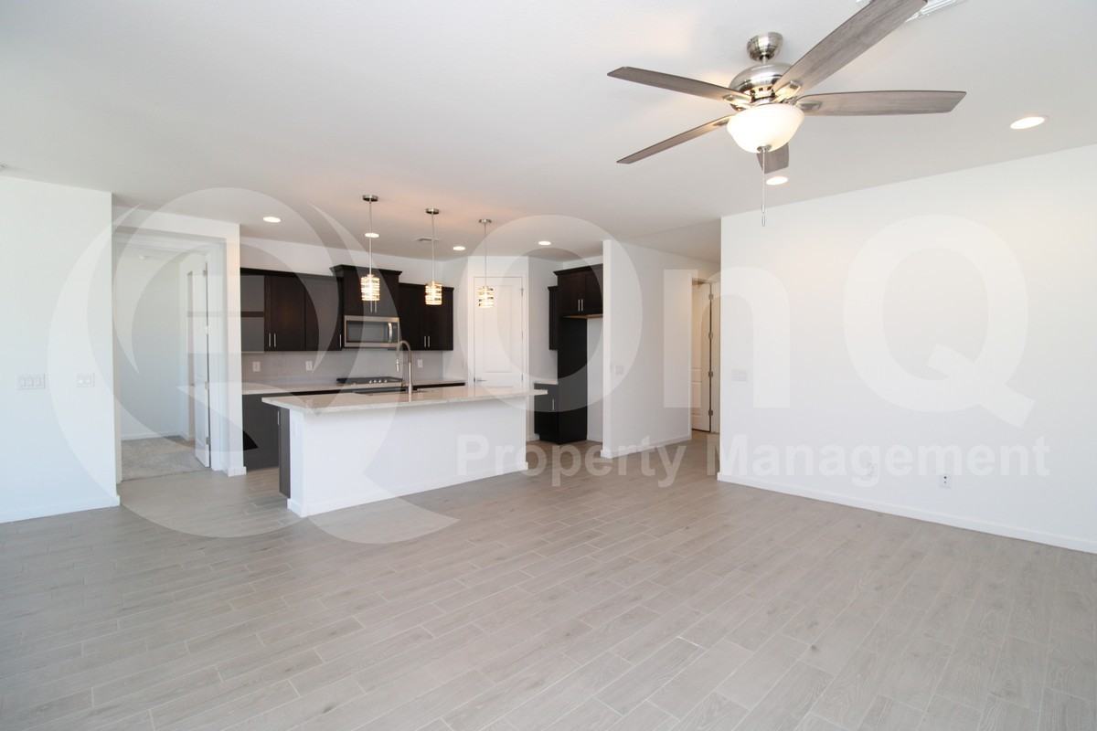 17694 W Pinnacle Vista Dr - Photo 7 of 28