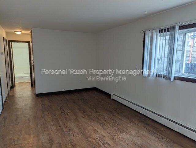 541 2nd St N - Photo 4 of 39