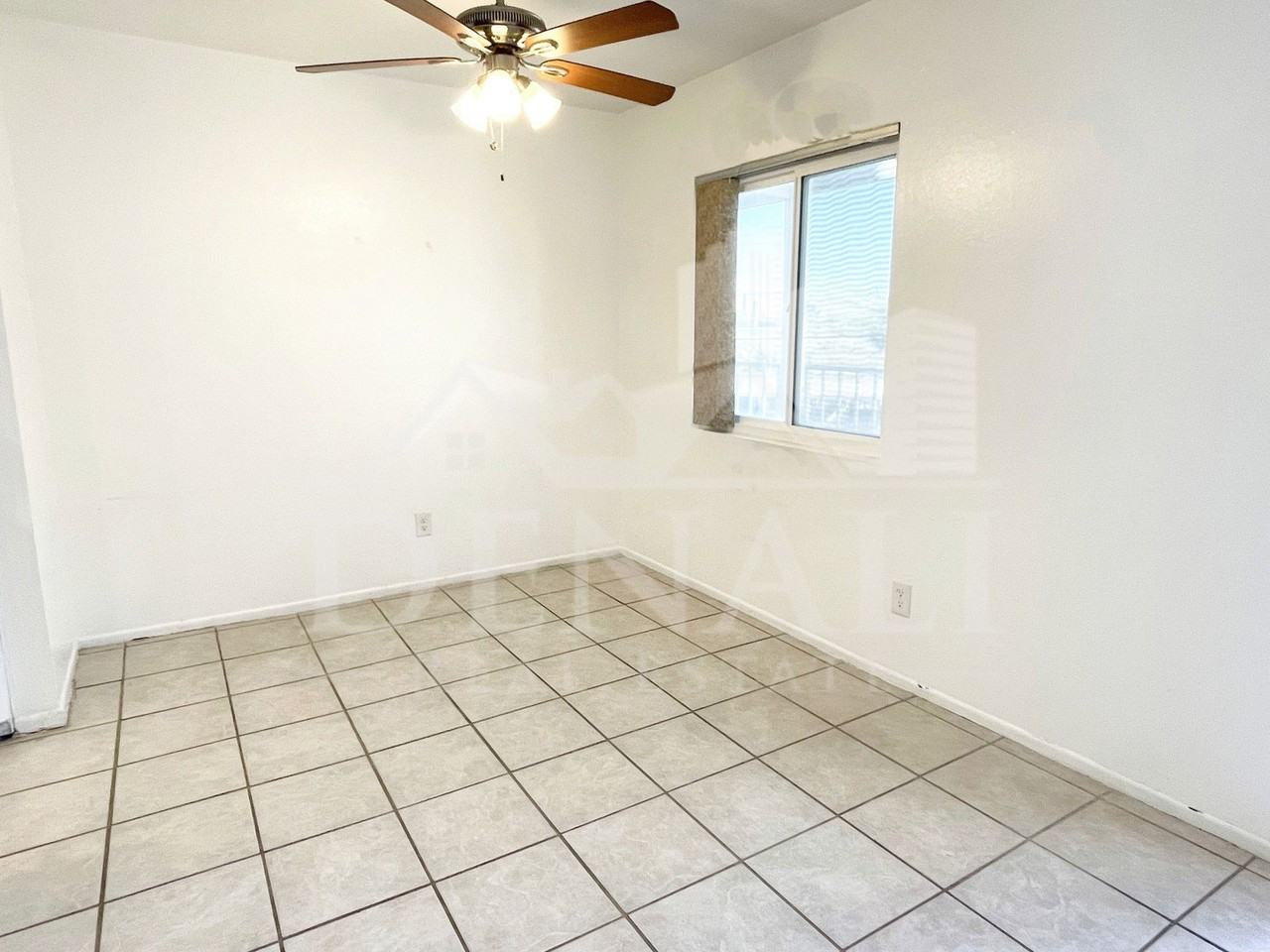 822 S Langley Ave #207 - Photo 7 of 21