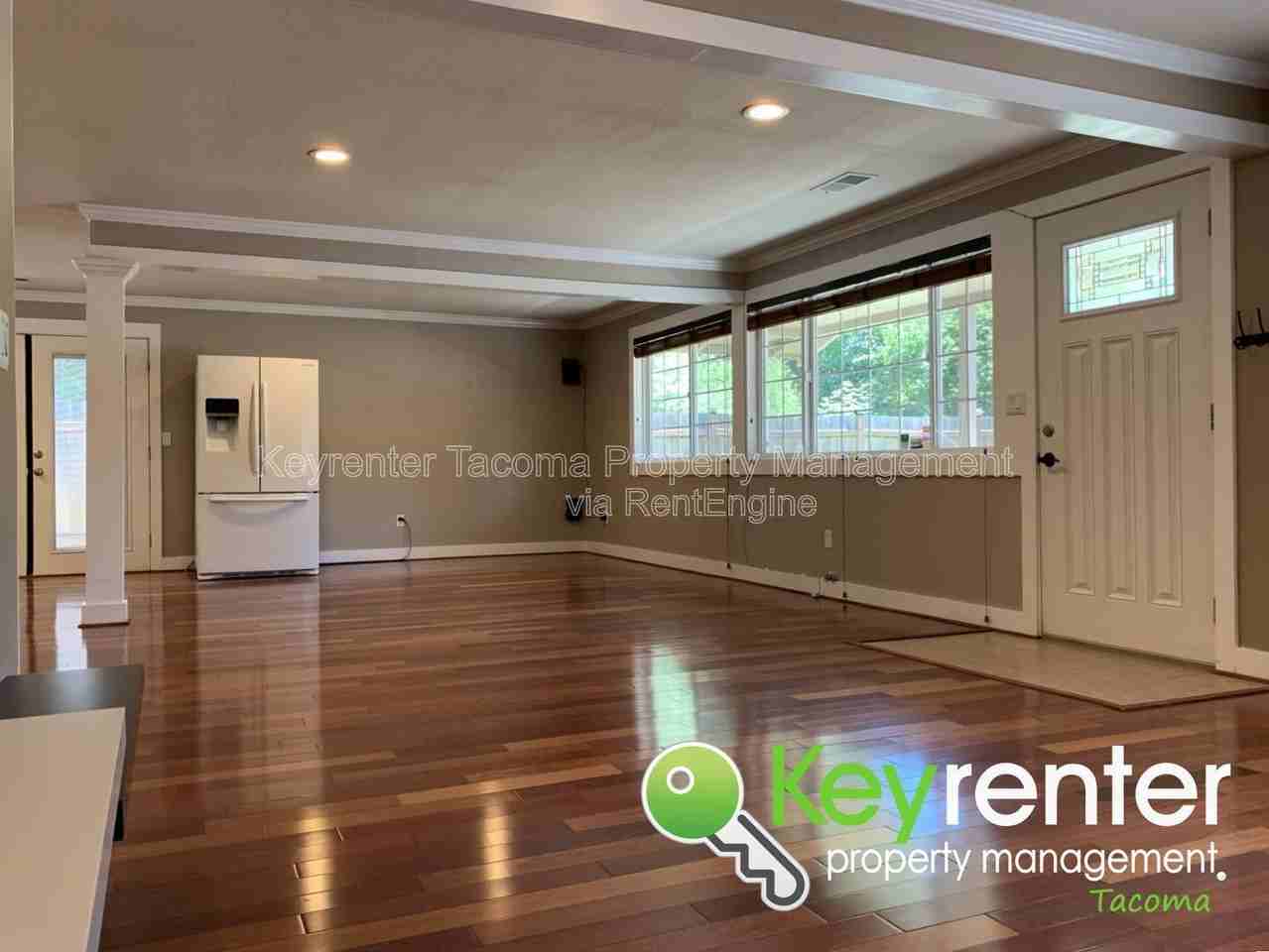 1355 E 44th St - Photo 3 of 42