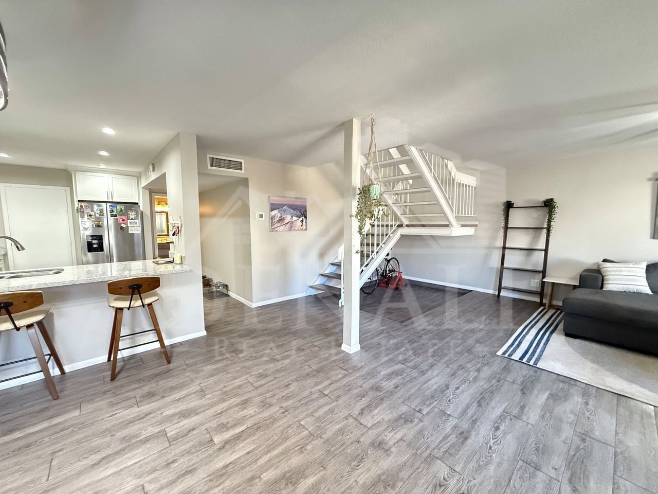 7920 E Arlington Rd #3 - Photo 6 of 24