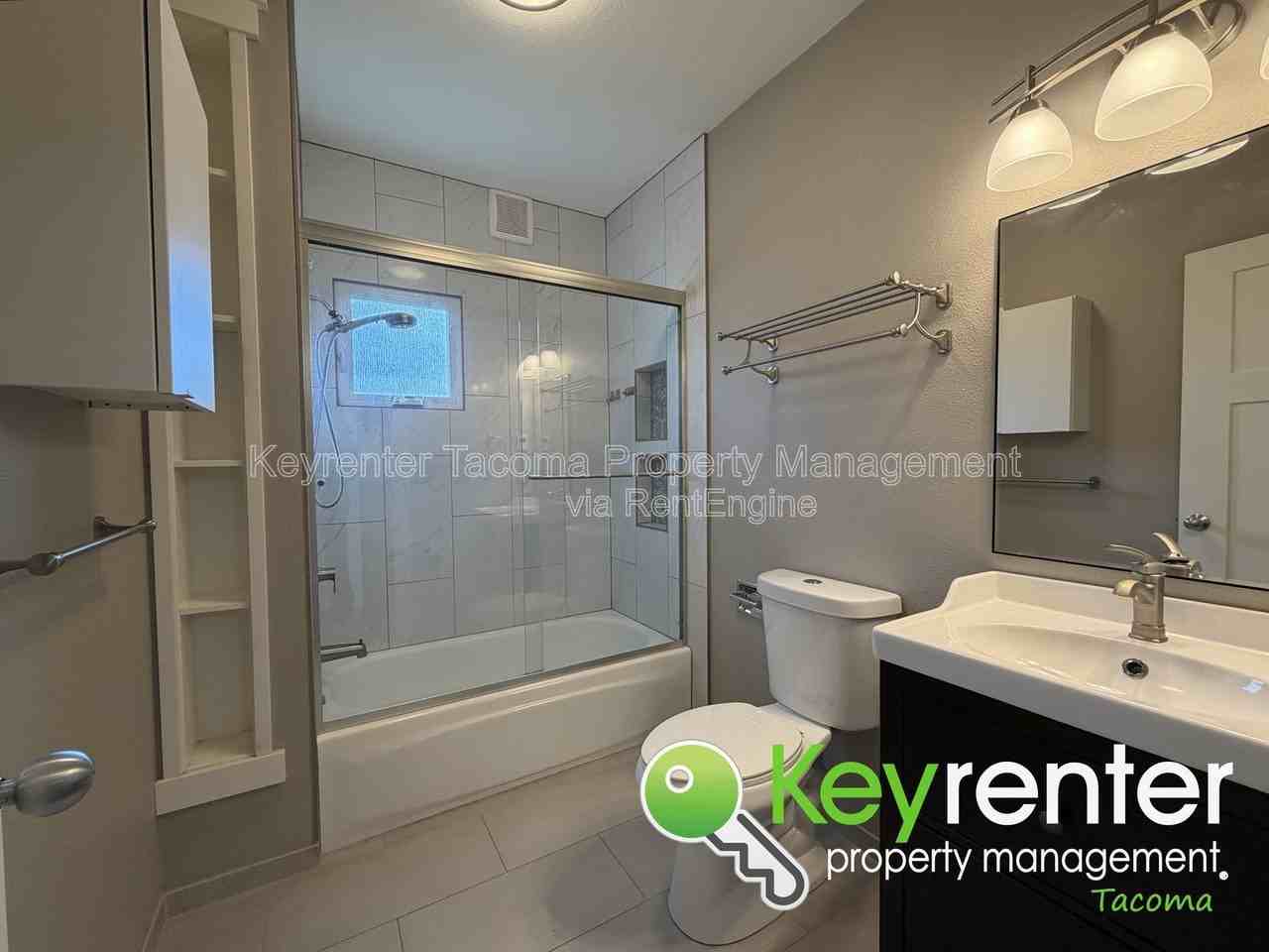 2601 S 53rd St - Photo 6 of 14