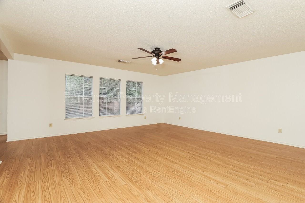 11926 Auburn Brk - Photo 7 of 21