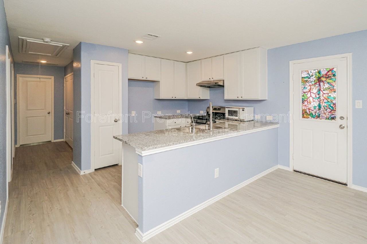 4110 Cross Current - Photo 7 of 20
