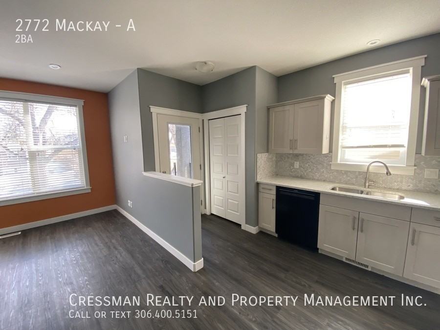 2772 Mackay - Photo 2 of 10