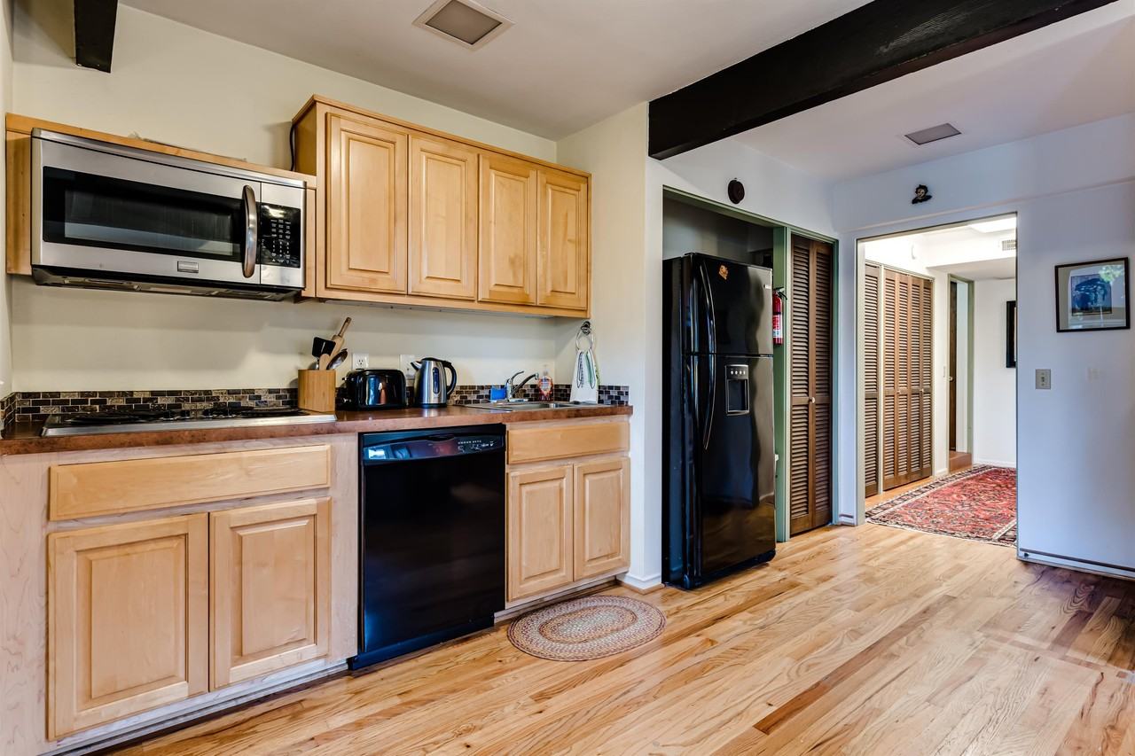 2400 Malabar Dr #2 - Photo 6 of 21