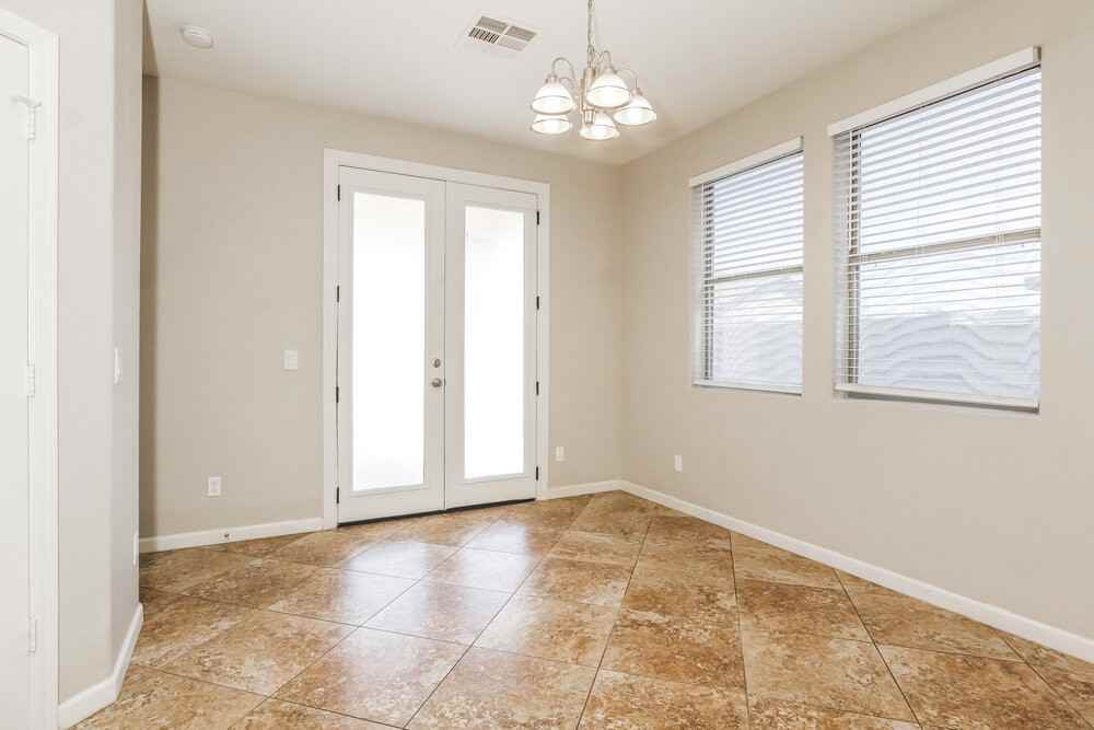 11838 W Foothill Dr - Photo 5 of 16