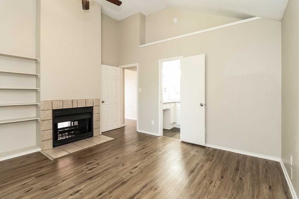 2618 Butterfield Dr - Photo 5 of 16