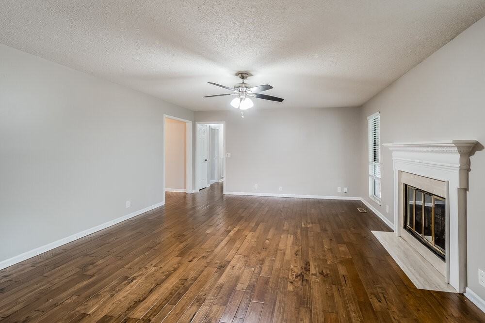 3933 Hillshire Dr - Photo 3 of 16