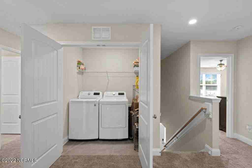 906 Needlerush Rd - Photo 4 of 10