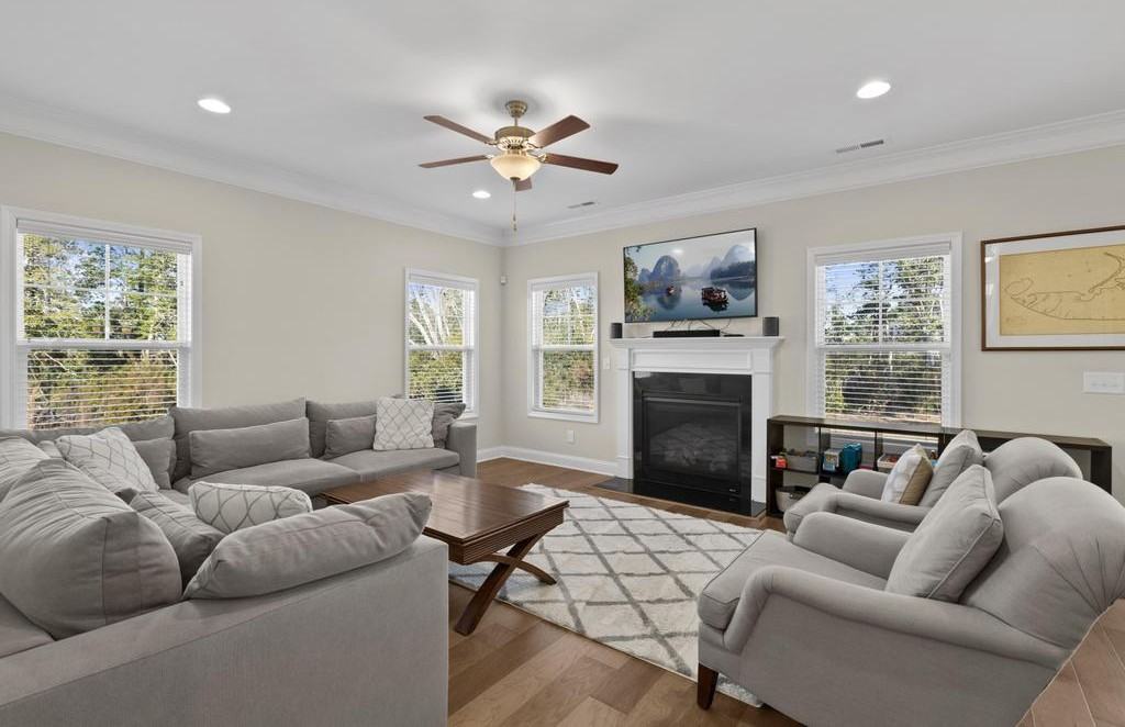 906 Needlerush Rd - Photo 4 of 10