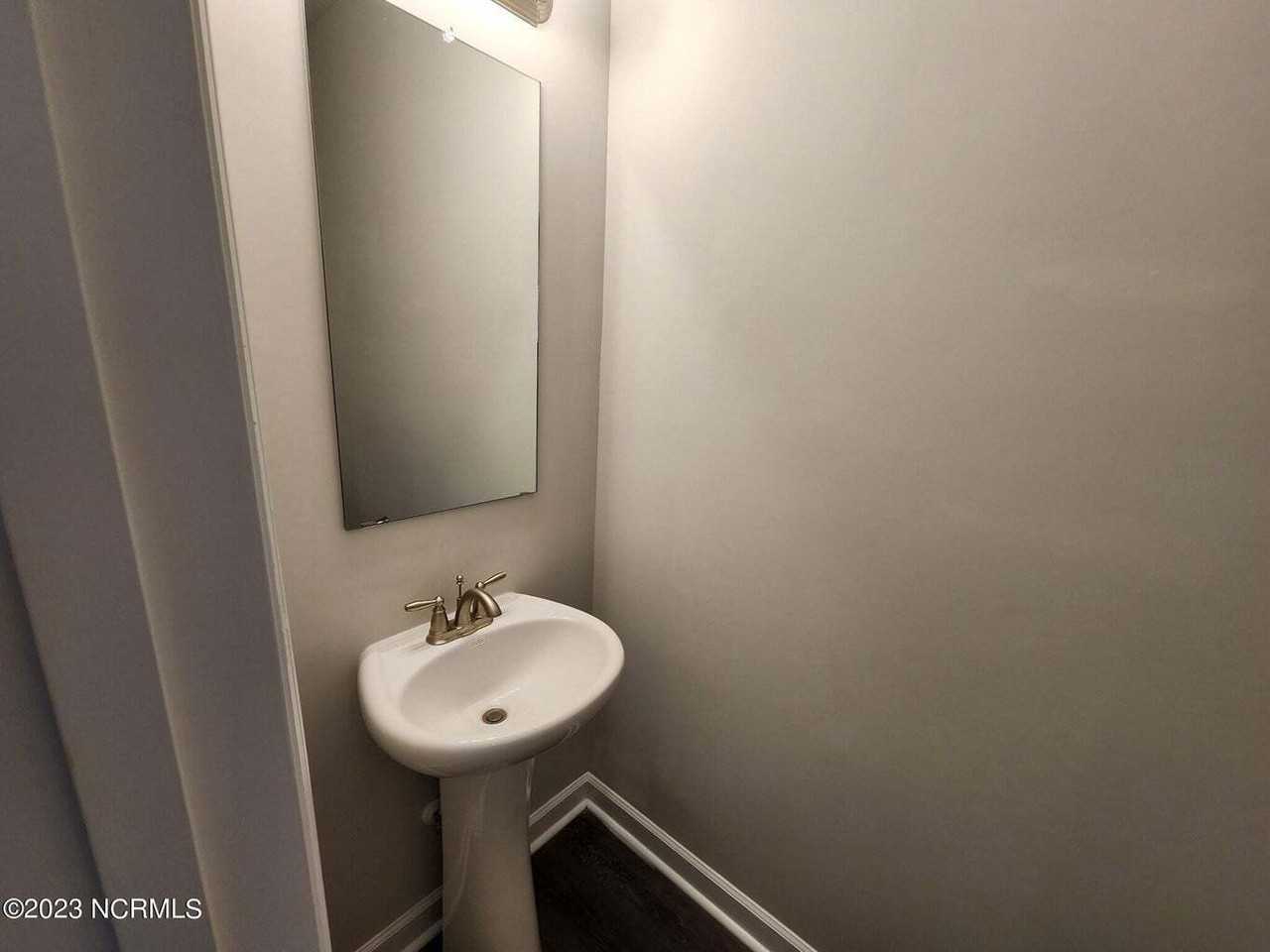205 Shallowbag Bay Ln #1 - Photo 2 of 23