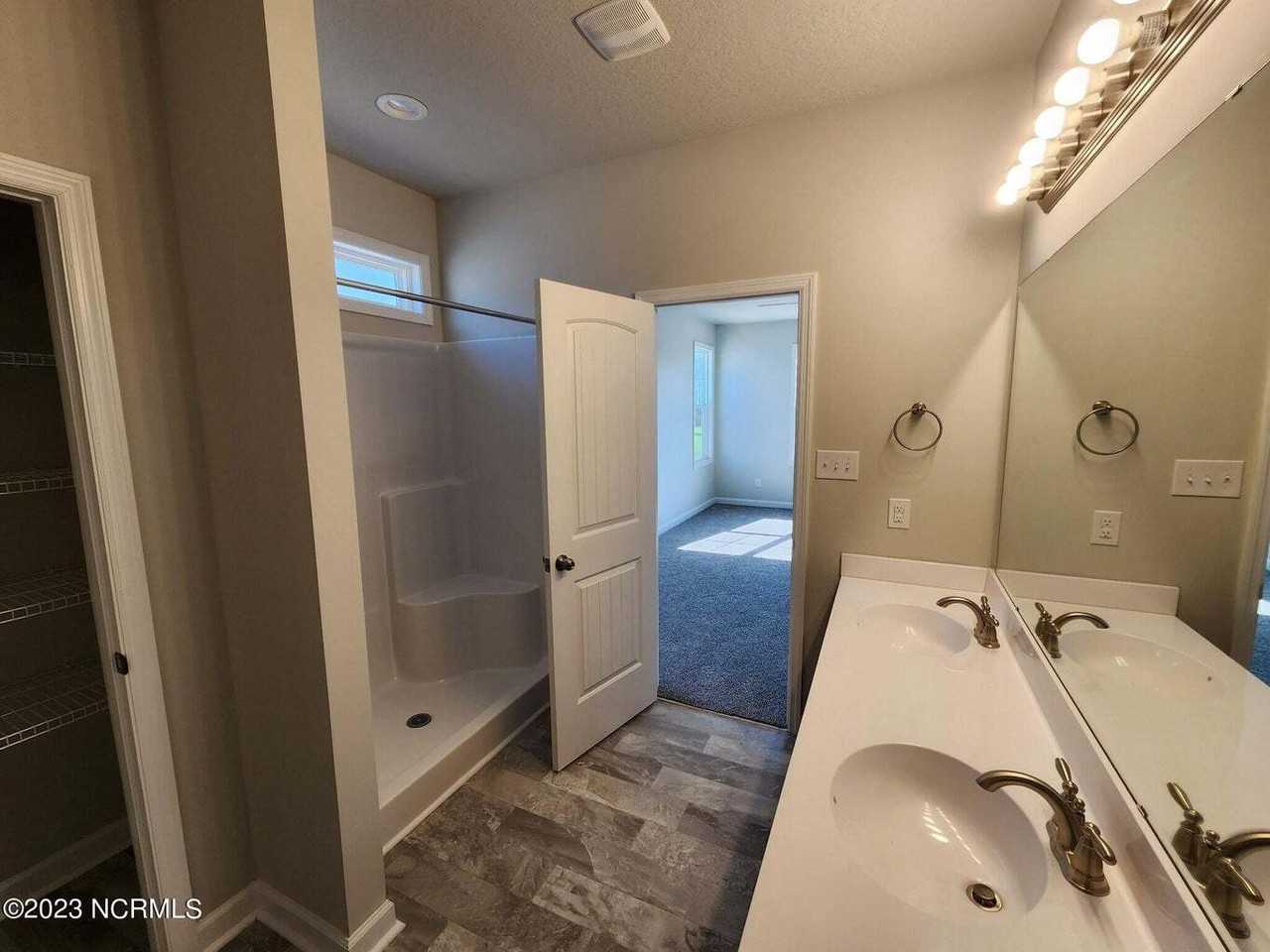 205 Shallowbag Bay Ln #1 - Photo 4 of 23