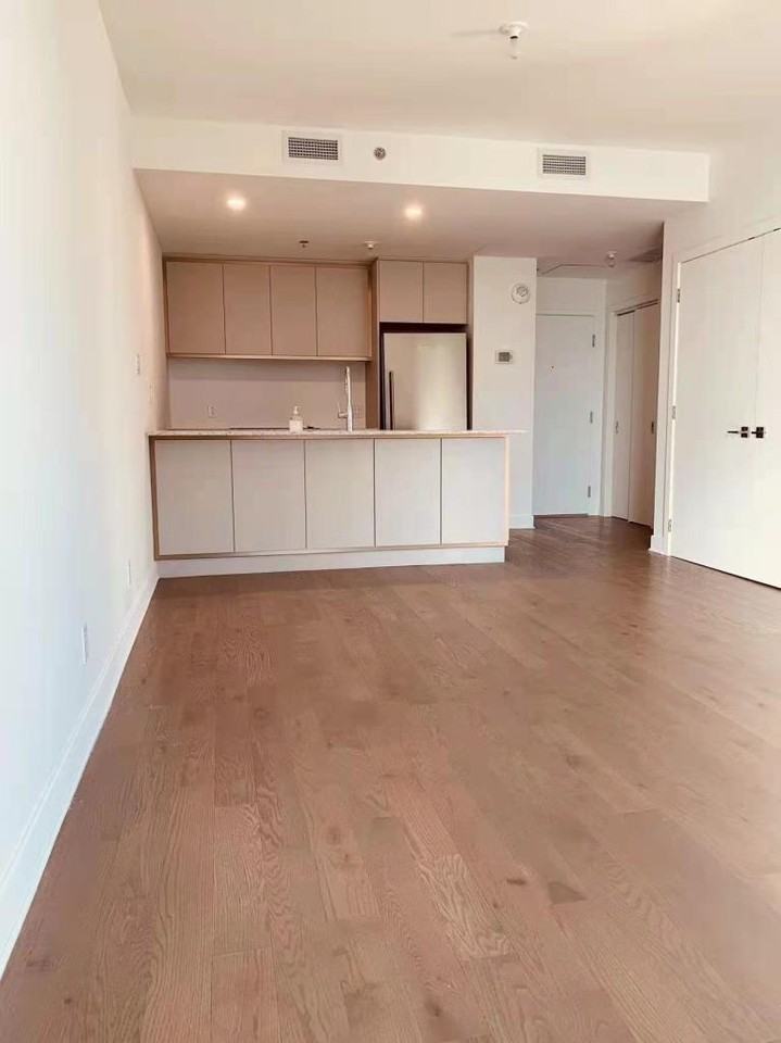 5505 Boulevard du Quartier - Photo 2 of 11