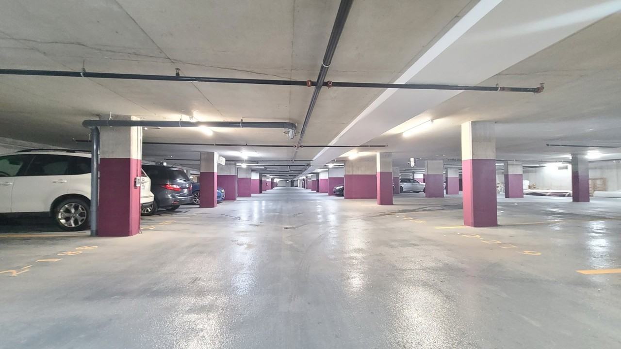 5505 Boulevard du Quartier - Photo 7 of 11