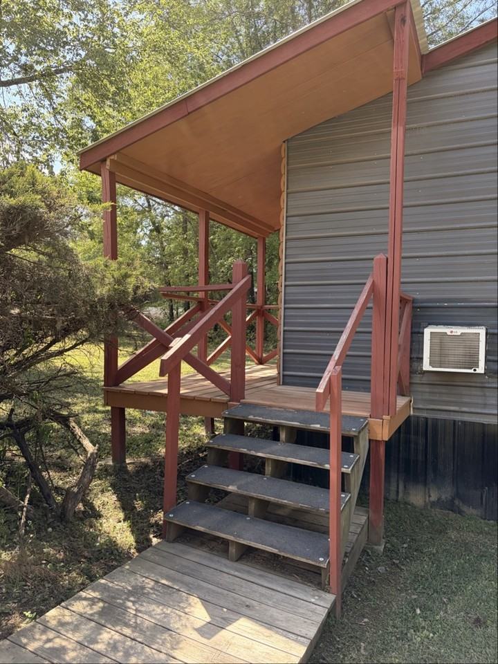 487 Estes Rd - Photo 3 of 10