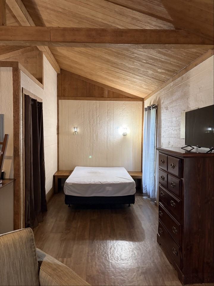 487 Estes Rd - Photo 6 of 10