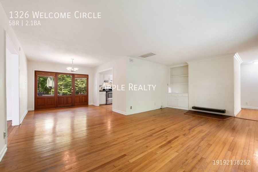 1326 Welcome Cir - Photo 2 of 20