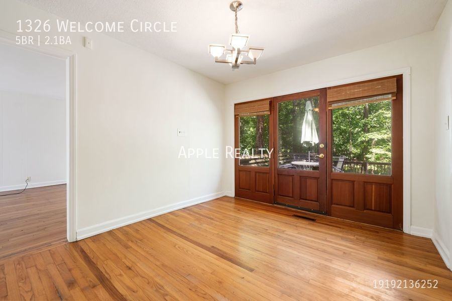 1326 Welcome Cir - Photo 3 of 20