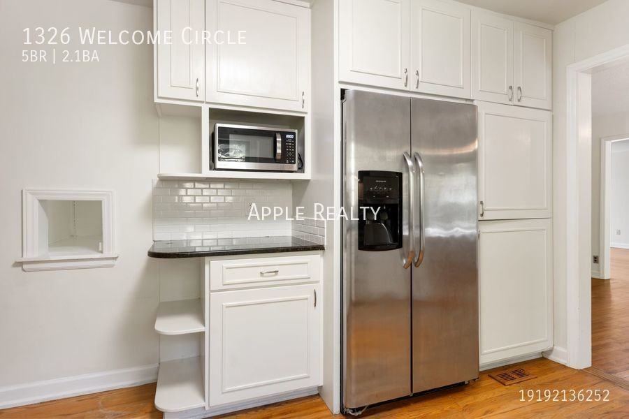 1326 Welcome Cir - Photo 6 of 20