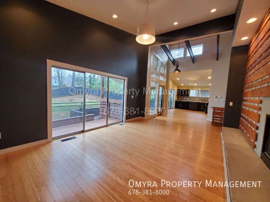 1908 Lomita Rd Se - Photo 3 of 20