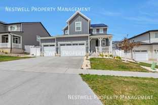 2561 N Geranium Dr - Photo 1 of 1