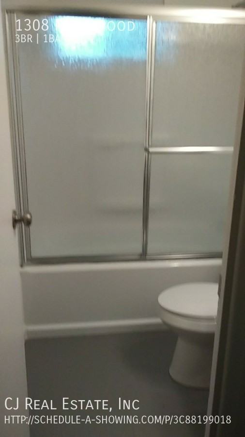 1308 N Redwood Dr - Photo 7 of 7