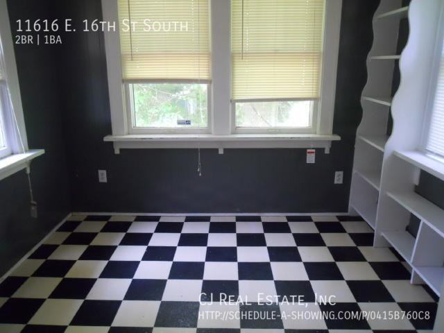 11616 E 16th St S - Photo 5 of 8