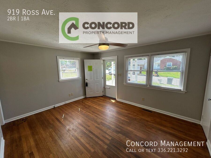 919 Ross Ave - Photo 4 of 17