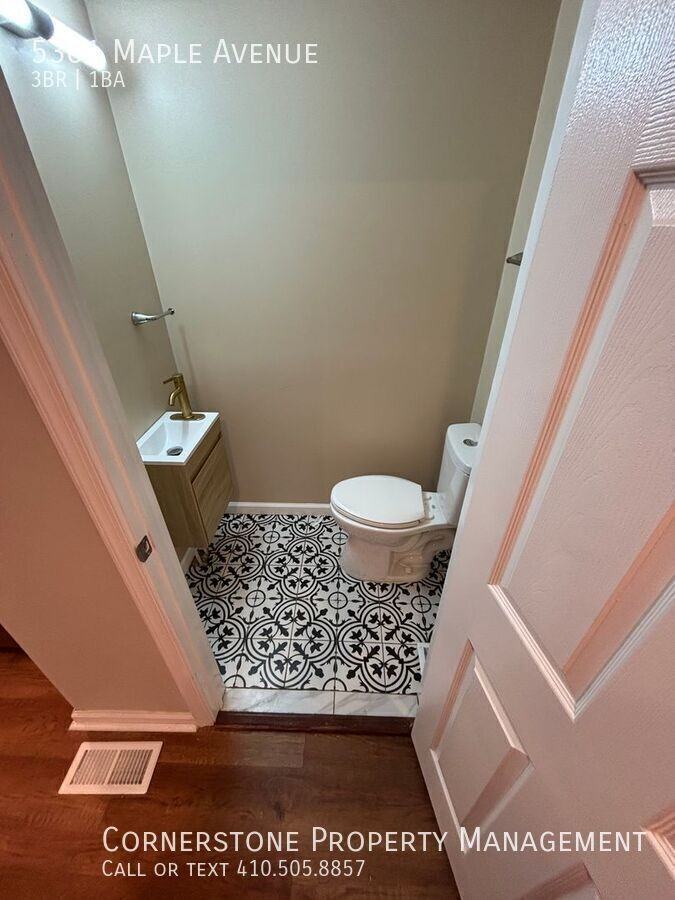 5301 Maple Ave - Photo 7 of 11