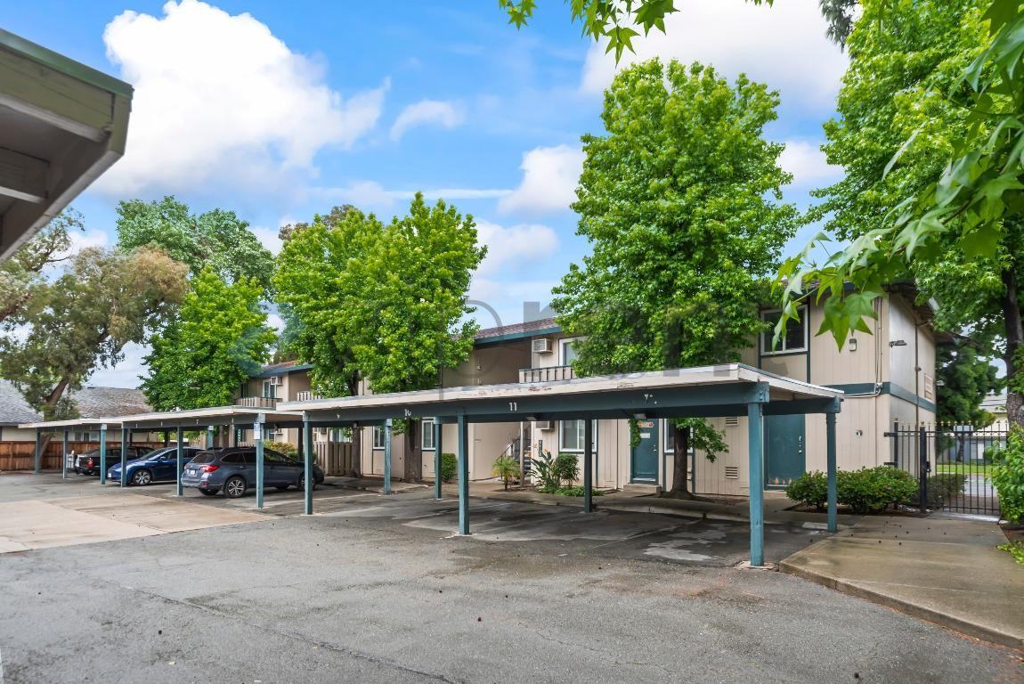 1185 Meadow Ln #109 - Photo 2 of 22