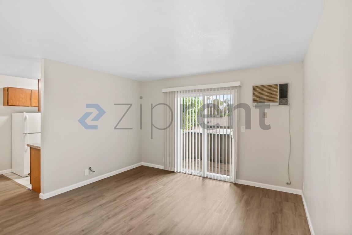 1185 Meadow Ln #109 - Photo 7 of 22