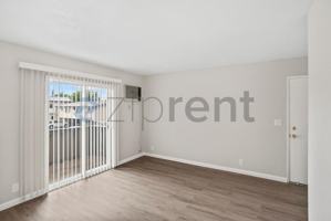 featured image of 1185 Meadow Ln #109