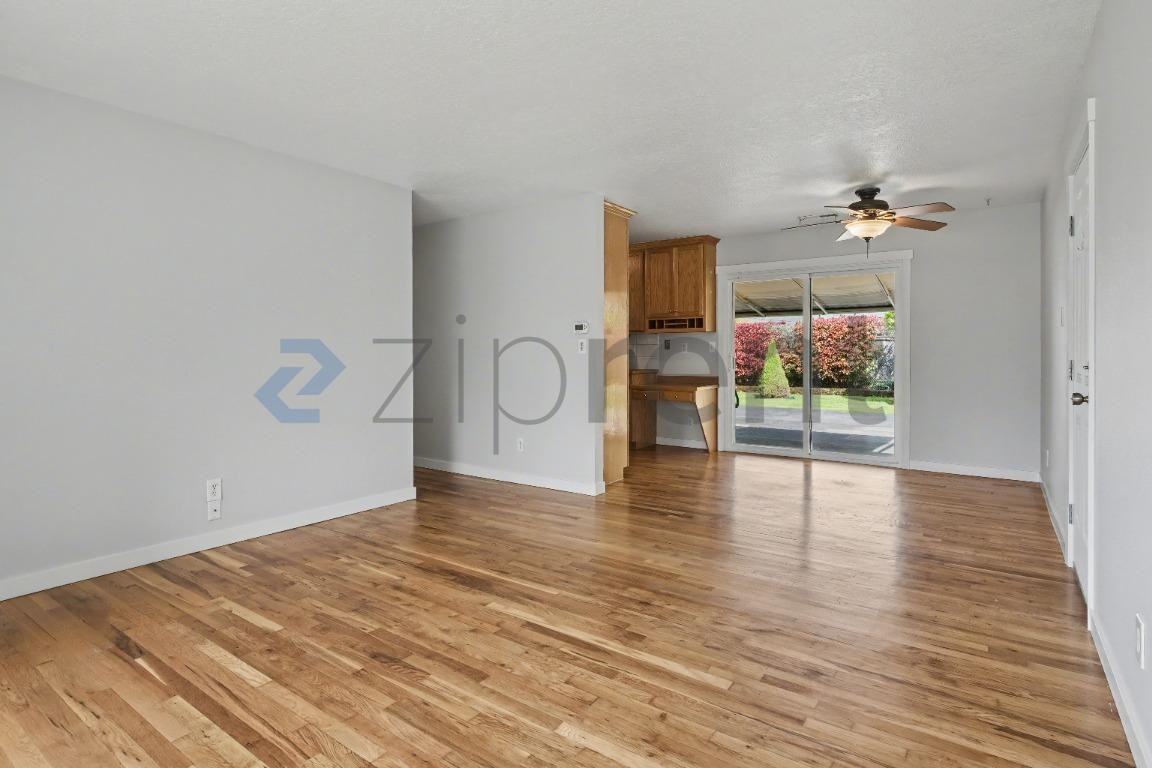 7006 Tennessee Ln - Photo 7 of 18