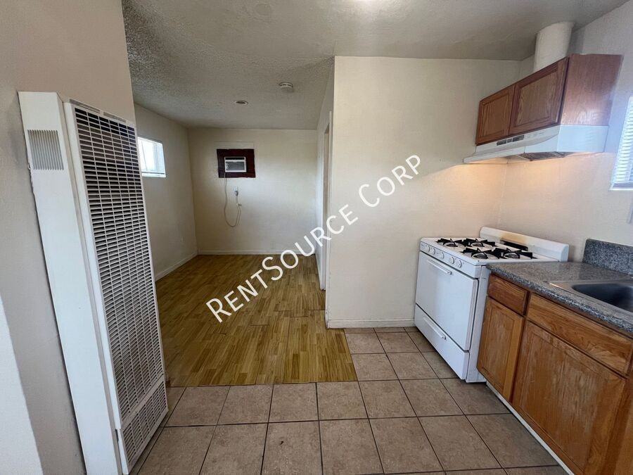 2542 W Main St #C - Photo 5 of 13