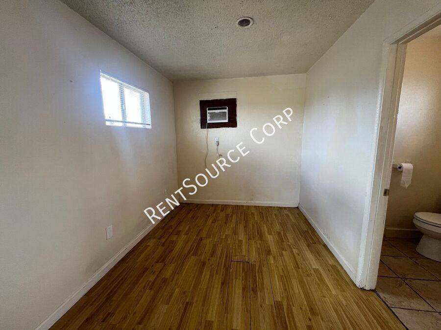 2542 W Main St #C - Photo 7 of 13