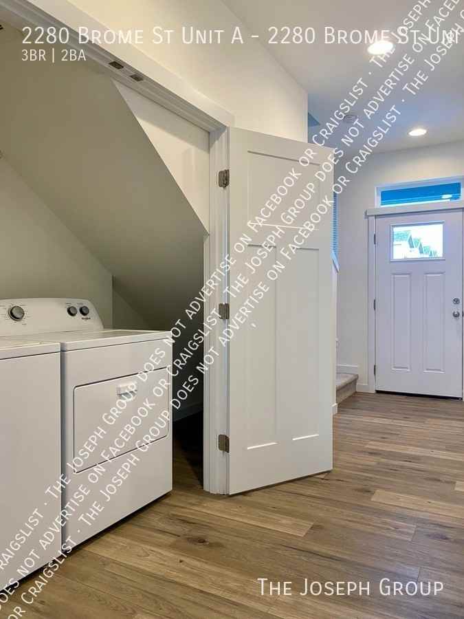 2280 Brome St Unit A - Photo 3 of 25