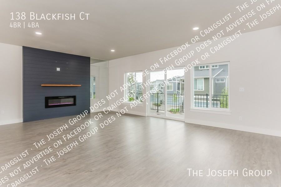 138 Blackfish Ct - Photo 2 of 33