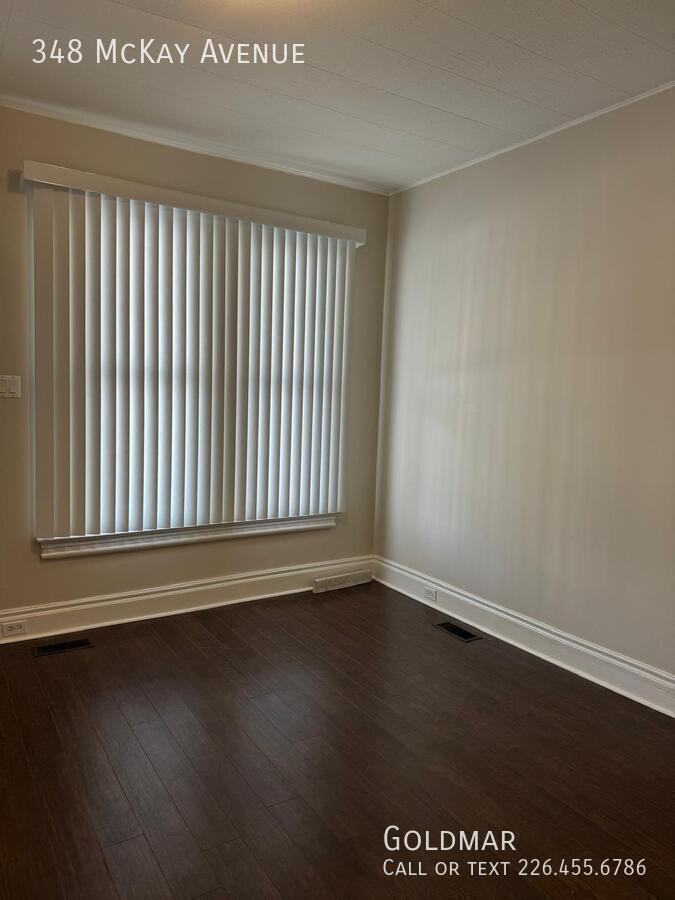 348 Mckay Ave - Photo 3 of 8