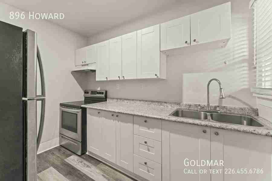 896 Howard Ave - Photo 6 of 8