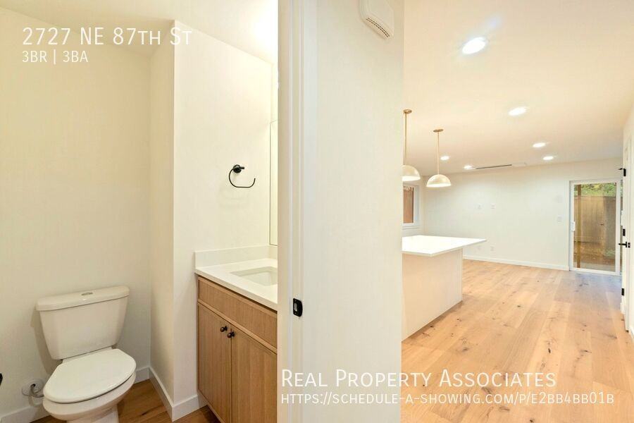 2727 Ne 87th St - Photo 5 of 31