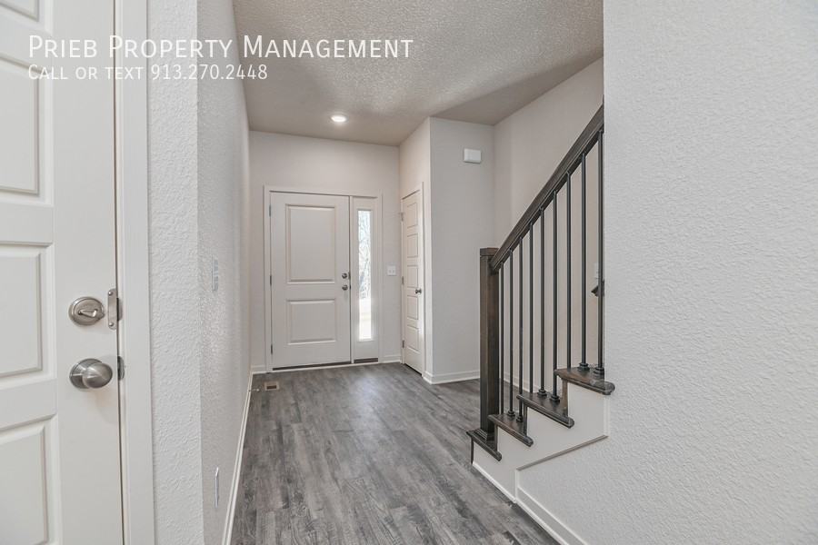 3217 N 103rd Pl #34 - Photo 3 of 34