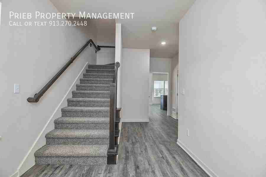 3215 N 103rd Pl #35 - Photo 7 of 34