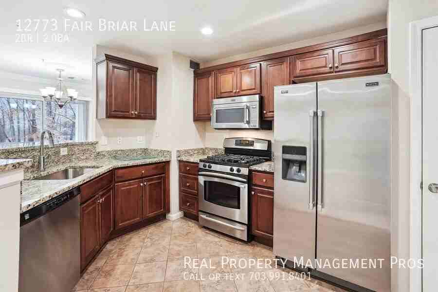 12773 Fair Briar Ln - Photo 5 of 26