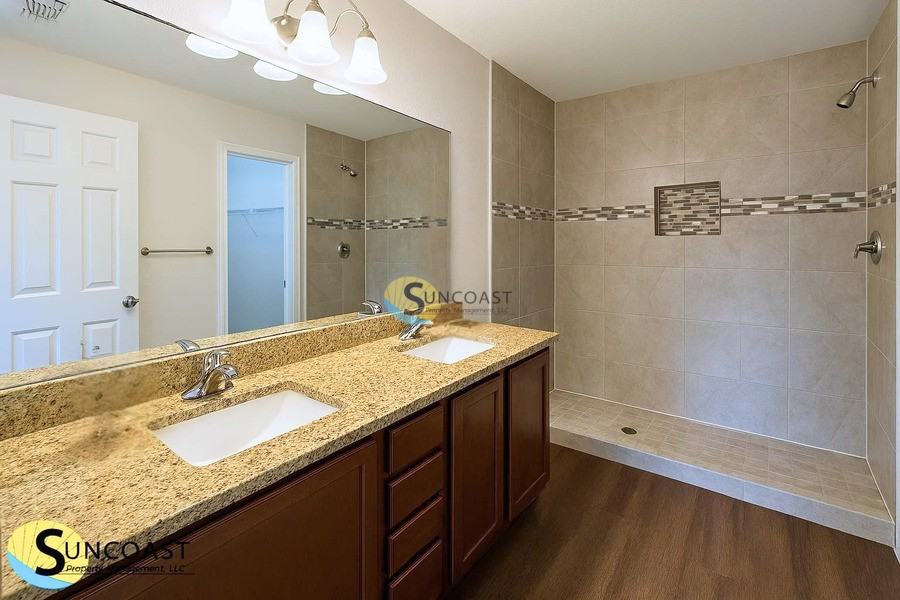 4522 Glendas Meadow Dr - Photo 5 of 12