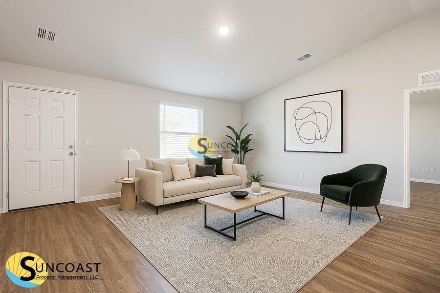 303 Chiquita Blvd N - Photo 5 of 27