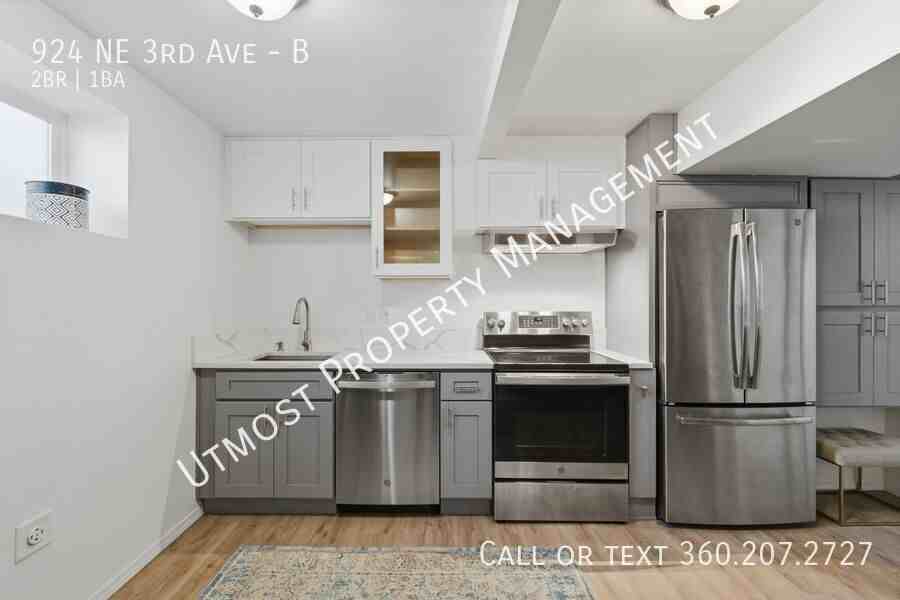 924 Ne 3rd Ave #B - Photo 4 of 12