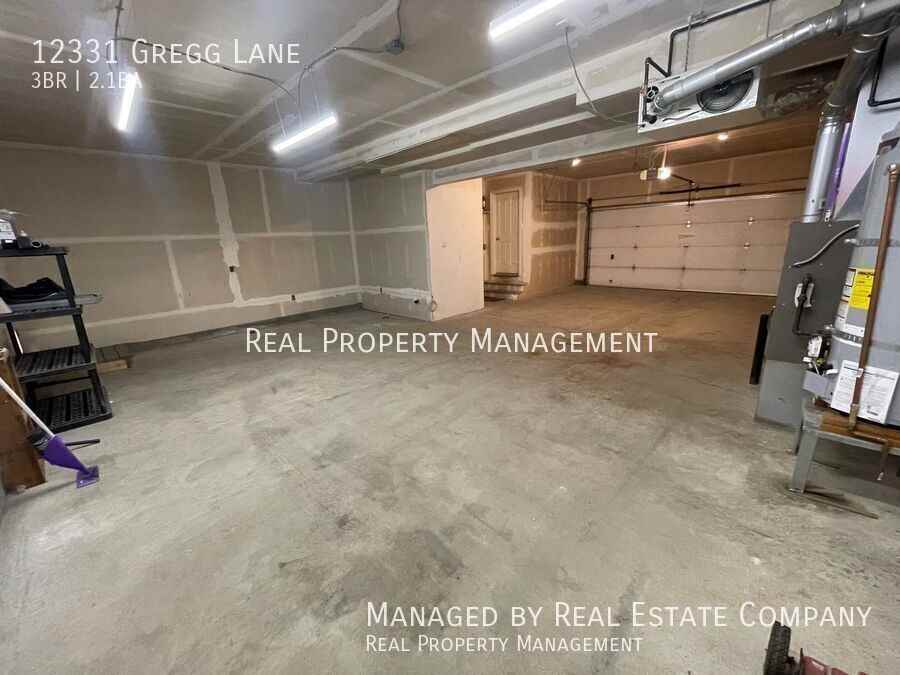 12331 Gregg Ln - Photo 5 of 30